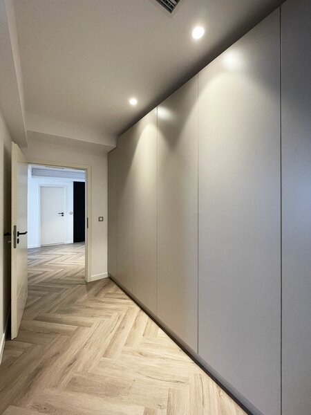 Rin Grand Hotel  2 Camere  65 mp  Recent Renovat  Mobilat designer