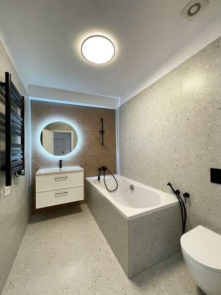 Rin Grand Hotel  2 Camere  65 mp  Recent Renovat  Mobilat designer